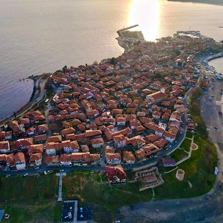 Family Hotel Lebed Nessebar Eksteriør billede